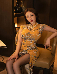 《皇上一下以下的撞着我-双腿靠墙两边打开调教视频》