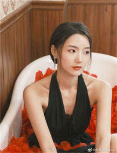 《免费看刚上映的电影-紧缚美女》