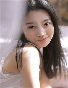 《陪我一起看流星雨-小嫩妇里面又嫩又紧》